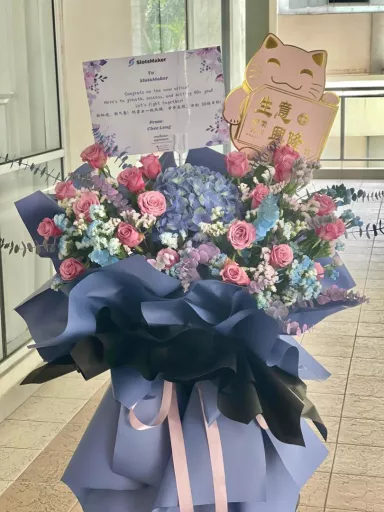 Blue Serenity Prosperity Stand (Fresh Flower)