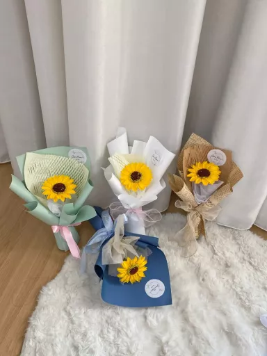 S04-Single stalk soap sunflower bouquet