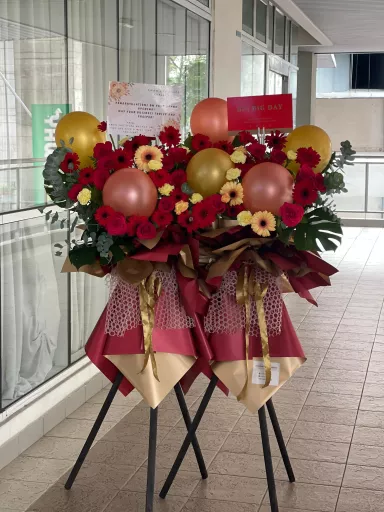 Prosperity Gate · Grand Opening Floral Stand (Fresh Flower)