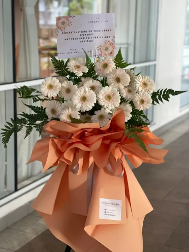 Pure Elegance Gerbera Flower Stand (Fresh Flower)